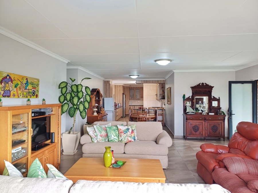 3 Bedroom Property for Sale in Reebok Western Cape